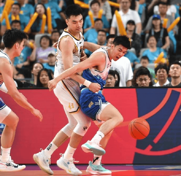 关于辽宁队力克新疆，实现五连胜的信息