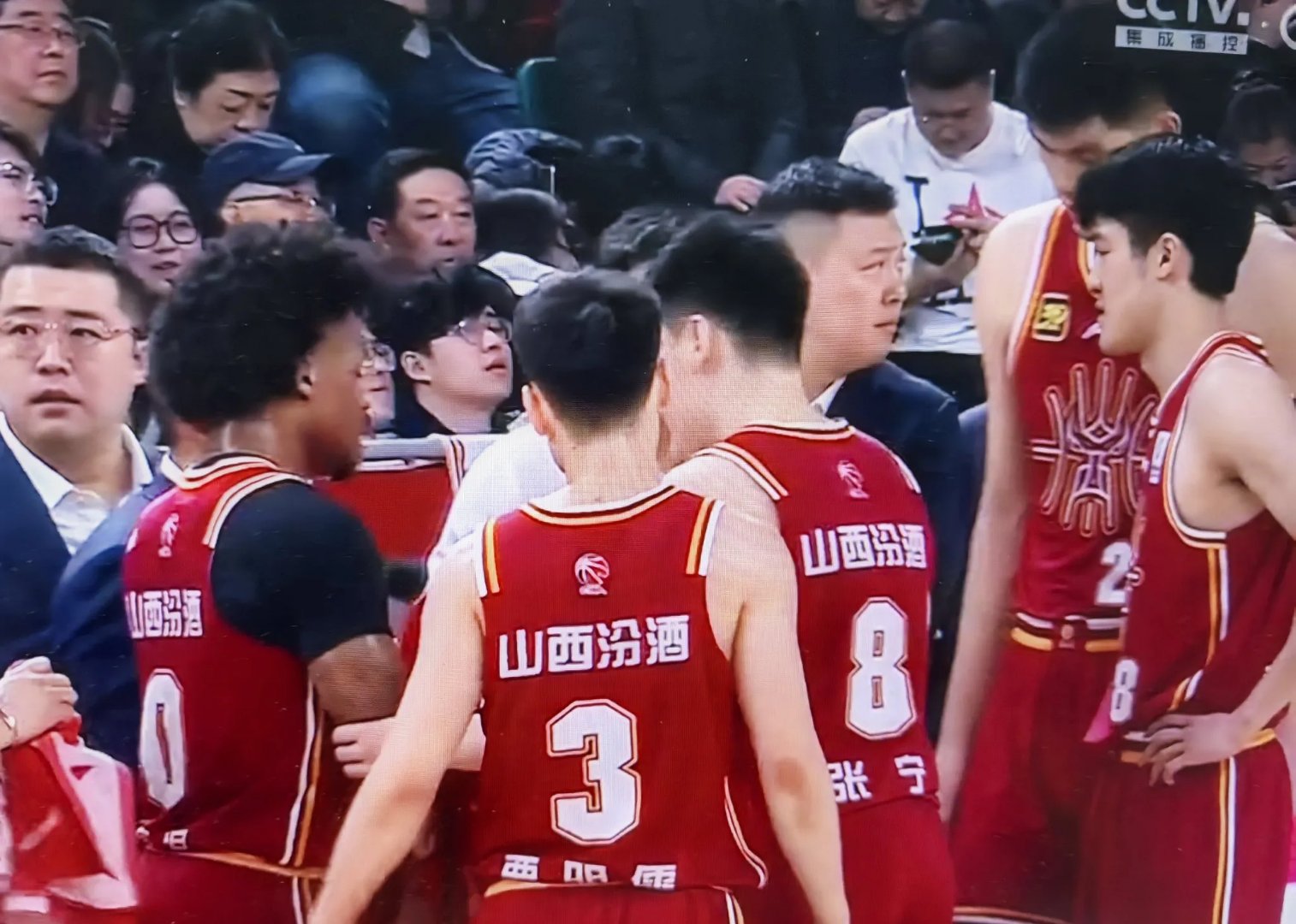 广东要挖墙脚？杜锋锁定广州大核，广厦危机再现！