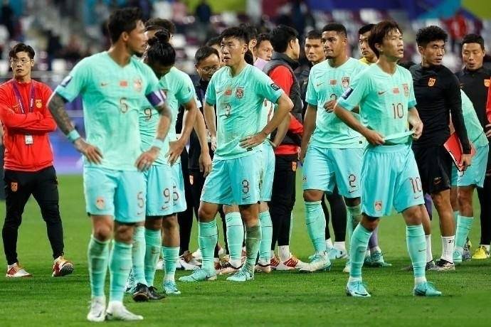 包含奎罗斯爽约！国足选帅波折不断，保罗本托或成新希望的词条